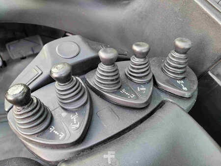 Empilhador diesel 2018  Linde H140-02 1200 (6)