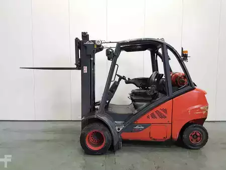 Carrelli elevatori GPL 2018  Linde H30T-02 TWIN WHEEL (1)