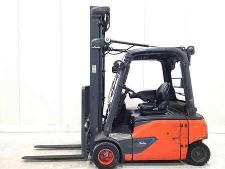 Carrelli elettrici 4 ruote 2019  Linde E20PL-02 ION (7)