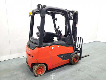 Elektro 4 Rad 2015  Linde E20PH-02 386 (5)