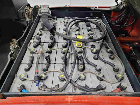 Eléctrico - 4 rodas 2014  Linde E16PH-01 (6)