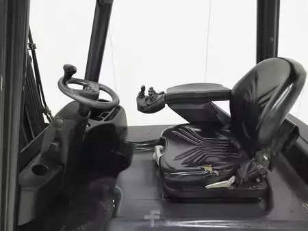 Electric - 3 wheels 2012  Linde E16-01 (3)