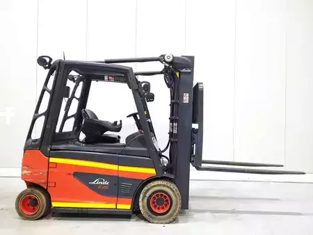 Elektro 4 Rad 2018  Linde E25-01 (1)