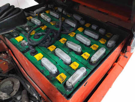 Elektro čtyřkolový VZV 2002  Linde E20P-02 (6)