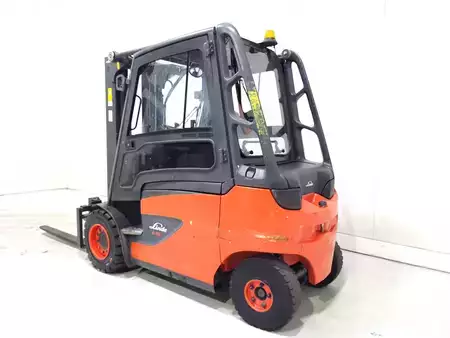 Sähkö - 4 pyör 2013  Linde E45H (5)
