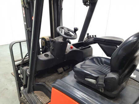 El truck - 4 hjulet 2014  Linde E20PH-01 386 (3)