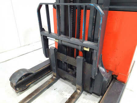 Rækketruck 2001  Linde R16 (4)