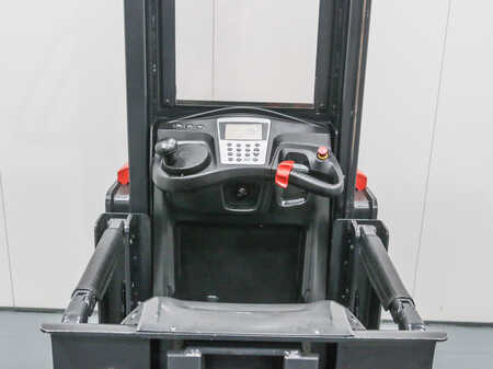Vertikální vychystávací vozík 2013  LINDE V10 615 (6)