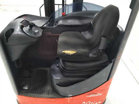 Carrelli retrattili 2005  Linde R20 (3)