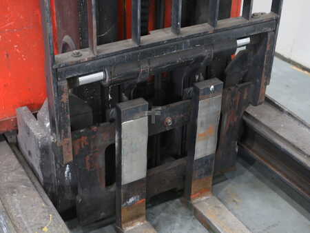 Reach Truck 2014  Linde R20-01 1120 (4)