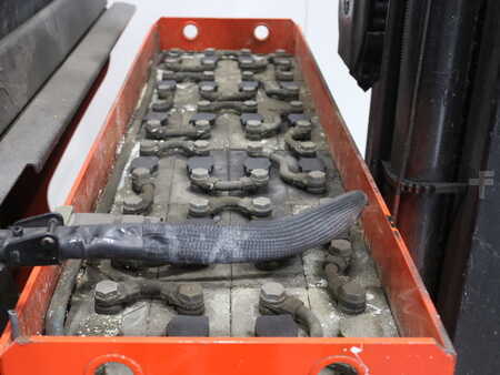 Reach Truck 2014  Linde R20-01 1120 (6)