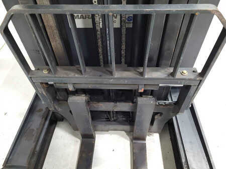Carrelli retrattili 2014  Linde R16-01 (4)