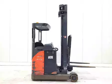 Retráctil 2010  Linde R16SHD-12 (1)