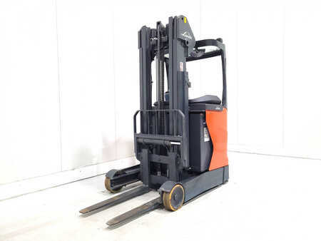 Carrelli retrattili 2019  Linde R12N-01 (2)