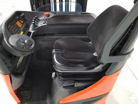 Carrelli retrattili 2019  Linde R12N-01 (3)