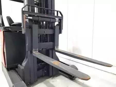 Tolóoszlopos targonca 2021  Linde R16HD (4)