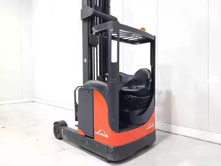 Retráctil 2005  Linde R20S  RENTAL (5)