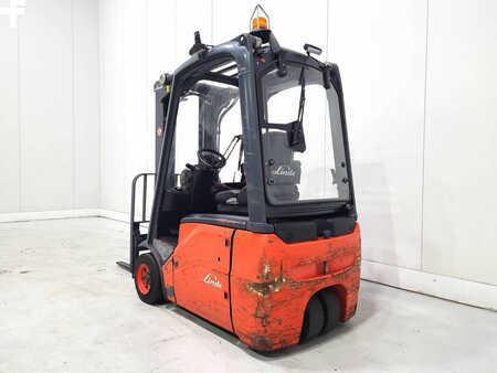 3-wiel elektrische heftrucks 2012  Linde E16C-01 (5)