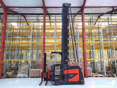 Schmalgangstapler 2017  Linde K10 (7)