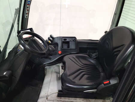 Elektromos 4 kerekű 2017  Still RX20-20P (3)