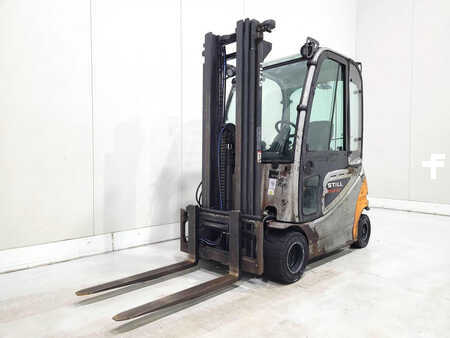 Elektromos 4 kerekű 2017  Still RX20-20P (2)