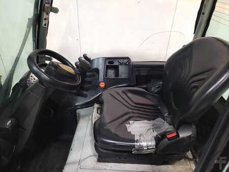 Elektromos 4 kerekű 2017  Still RX20-20P (3)