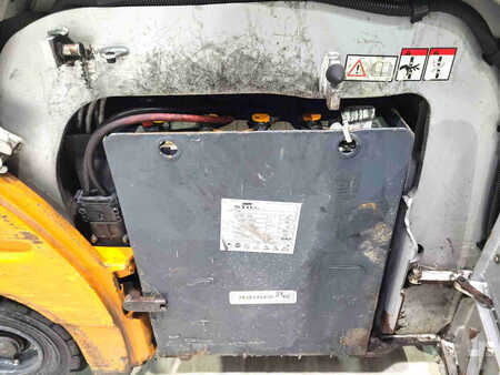 Elektromos 4 kerekű 2017  Still RX20-20P (6)