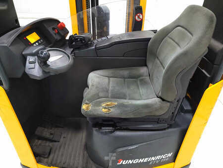 Skyvemast 2011  Jungheinrich ETV114 (3)