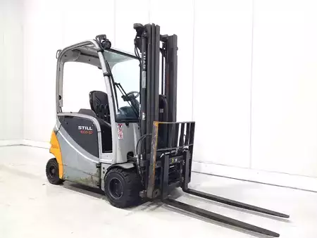 Elektryczne 4-kołowe 2018  Still RX20-20P (2)