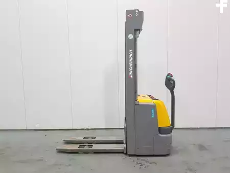 Stacker stå på 2018  Jungheinrich EJC 214 RENTAL (7)
