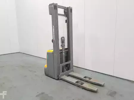 Stacker stå på 2018  Jungheinrich EJC 214 RENTAL (2)