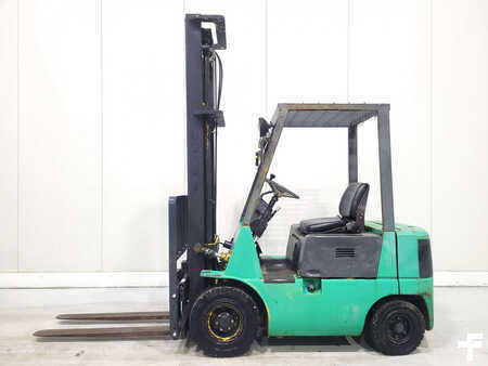 Chariots élévateurs diesel 1990  Mitsubishi FD15 (7)