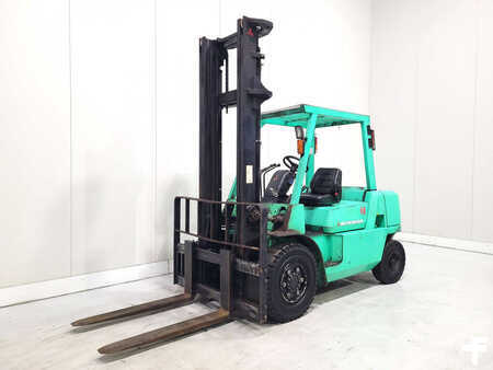 Diesel gaffeltruck 2008  Mitsubishi FD40K (2)