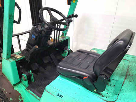 Diesel gaffeltruck 2008  Mitsubishi FD40K (3)