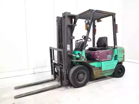 Dieselstapler 1998  Mitsubishi FD25 (2)