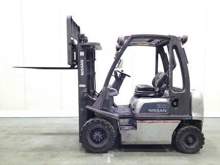 Diesel heftrucks 2005  Nissan FD02A20 (1)