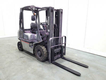 Diesel heftrucks 2005  Nissan FD02A20 (2)