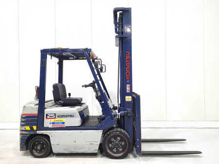 Diesel gaffeltruck 1991  Komatsu FD25ST11 (1)