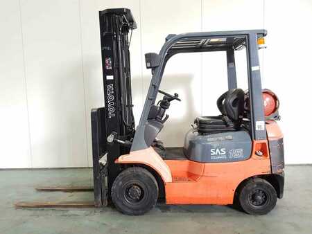 LPG Forklifts 2003  Toyota 42-7FGF15 (7)