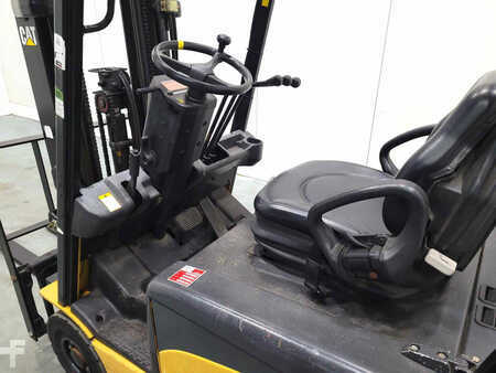 Electric - 3 wheels 2007  CAT Lift Trucks EP16NT-48E (3)