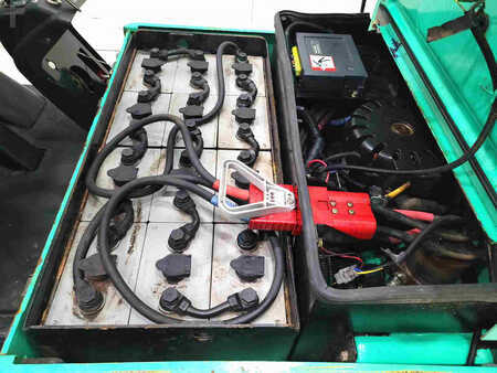 Elektro tříkolové VZV 2008  Mitsubishi FB12KRT (6)