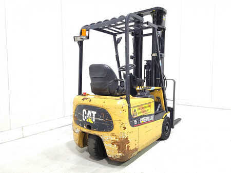 Elektryczne 3-kołowe 2005  CAT Lift Trucks EP15KRT (5)