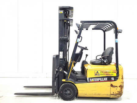 Elektryczne 3-kołowe 2005  CAT Lift Trucks EP15KRT (7)