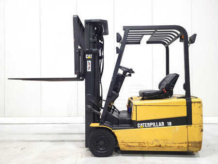 El truck - 3 hjulet 2003  CAT Lift Trucks EP18KT (1)