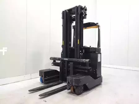 Carrelli elevatori 4 vie 2018  CAT Lift Trucks NRM25N2 (2)