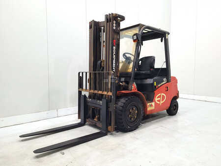 Chariots électriques à 4 roues 2023  EP Equipment EFL353B 280 HC (2)