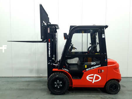 Carrelli elettrici 4 ruote 2023  EP Equipment EFL303B 205 FC RENTAL (1)