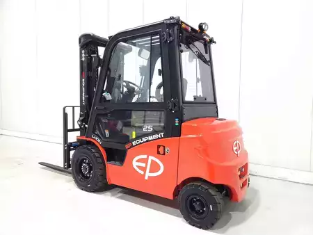 Elektro čtyřkolový VZV 2026  EP Equipment EFL253 460 FC (5)