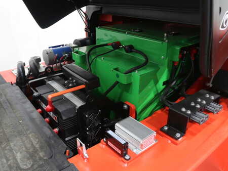 Chariot 4 roues électrique 2022  EP Equipment EFL702 820 HC (6)