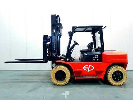 El Truck - 4-hjul 2022  EP Equipment EFL702 820 HC (1)